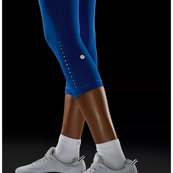 Lululemon swift speed hi-rise crop 23” blazer blue tone leggings - Picture 2 of 8